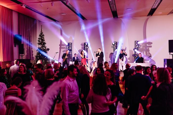 Job ad argument image