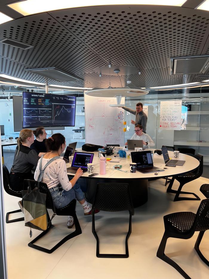 Job ad argument image