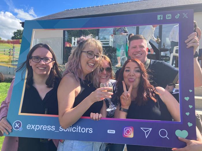 Job ad argument image