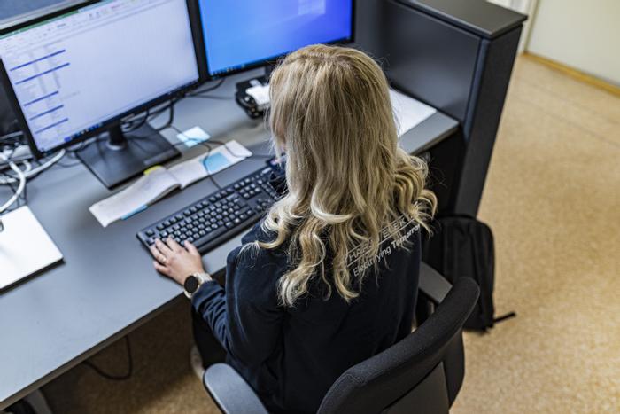 Job ad argument image