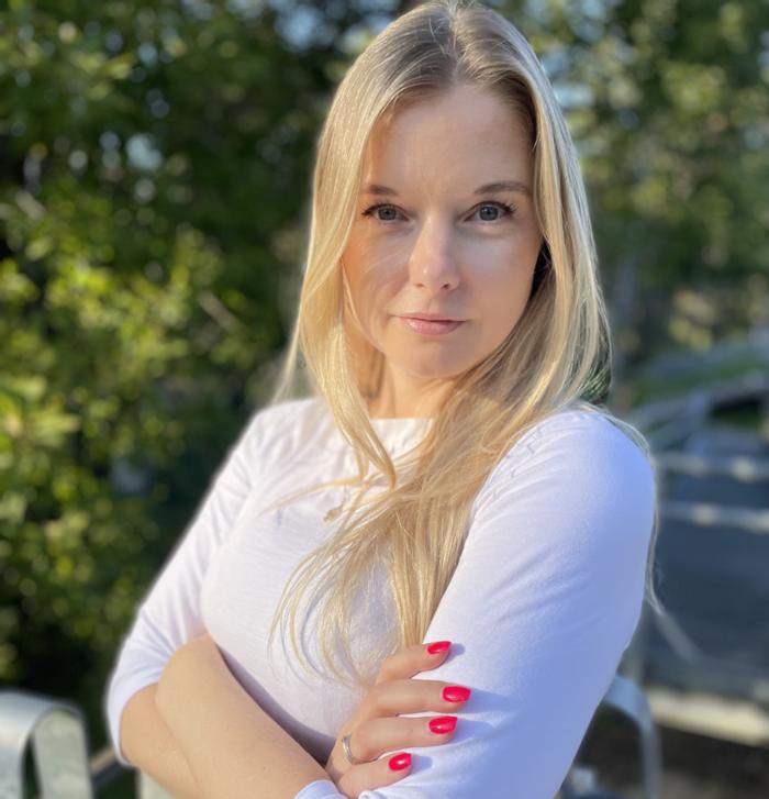 Job ad contact photo